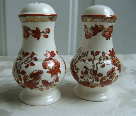 Collectible salt and pepper shakers price guide. COPELAND SPODE INDIA INDIAN TREE rare SALT AND PEPPER SHAKERS - LARGE -- Antique Price Guide ...