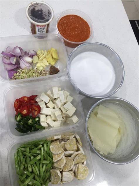 4 sendok makan minyak sayur. Sayur Goreng Jawa Style Penuh Dengan Tempe, Tahu & Kacang ...