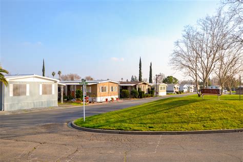 Mobile Home Park in Sacramento, CA - Meadowbrook Mobile Home Park
