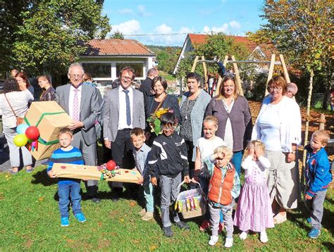 Postleitzahl bösingen (pfalzgrafenweiler) in baden württemberg plz mit karte und weiteren informationen einfach, schnell und kostenlos. Pfalzgrafenweiler: Eine Vogelfutterstelle gibt's obendrauf ...