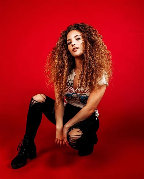 Sofie Dossi Photoshoot May 2021 Chitatelzhuzhu — Livejournal