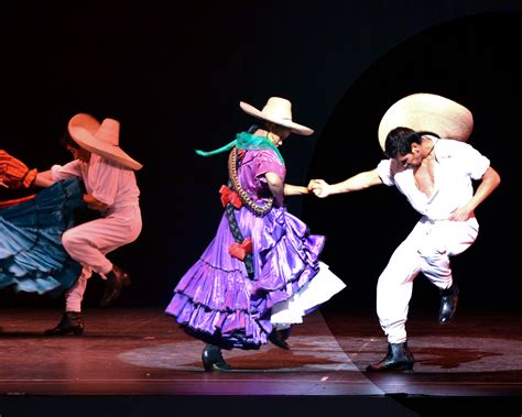 On Stage With Ballet Folklórico De México De Amalia Hernández River City Atttractions