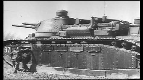Демонстрация возможностей двух французских танков Char 2c Super Heavy