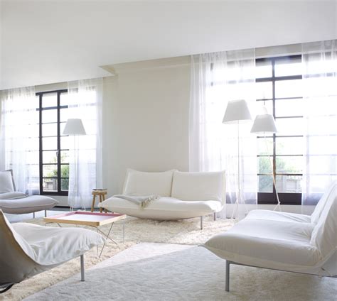 We specialize in custom space planning, fabric and texture coordination, color choices and the latest styles and trends. CALIN, Sofas from Designer : Pascal Mourgue | Ligne Roset Official Site (With images) | Room ...