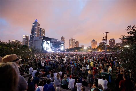 Jul 30, 2021 · jul. What Is Lollapalooza Like? Everything You Need to Know ...