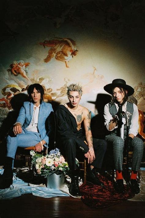 Palaye Royale Share Two New Tracks Punching Bag And No Love In La