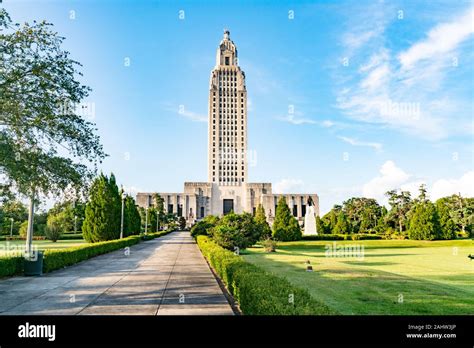 Louisiana State Capitol Building In Baton Rouge Stock Photo Alamy