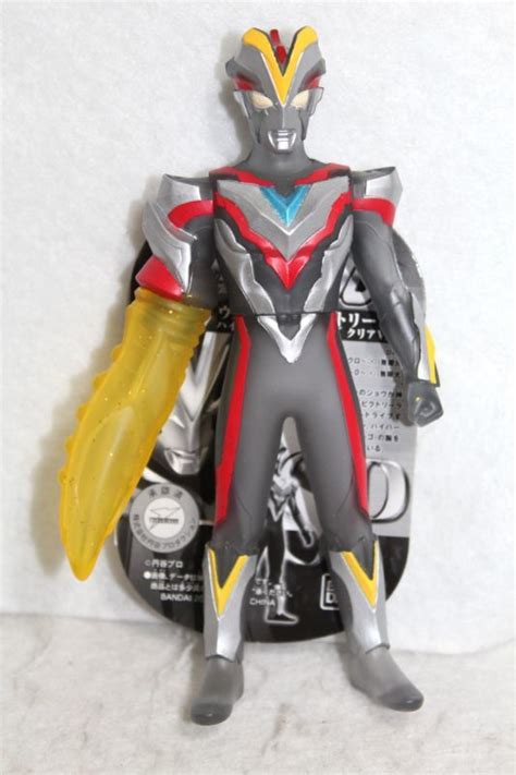 Spark Dolls Ultraman Victory Hyper Zetton Scissors Clear Ver