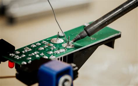 9 Essential Electronics Soldering Tips And Tricks For Beginners