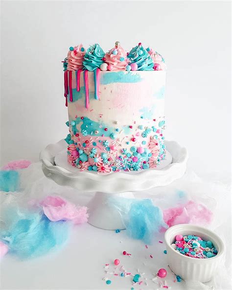 May Cake Decorator Spotlight Find Your Cake Inspiration Candy Birthday Cakes Beautiful