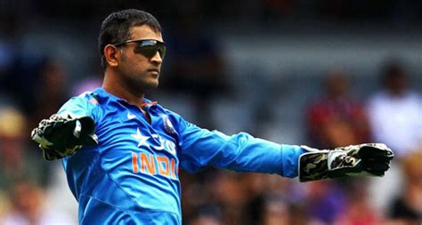 Captain Cool Ms Dhoni Ready To Give Up Captaincy Hat