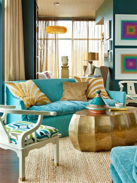 10 Rooms That Made Great Use Of Teal Paint Teal Living Rooms Living
