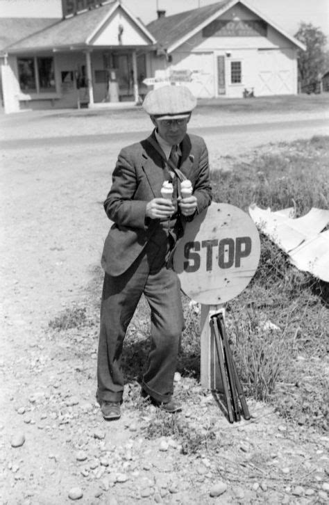 Archives Photos Of The Day Ice Cream Ice Cream Man Photo Vintage