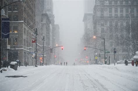 Nyc Braces For Snowy Mess As Two Storms Move Closer