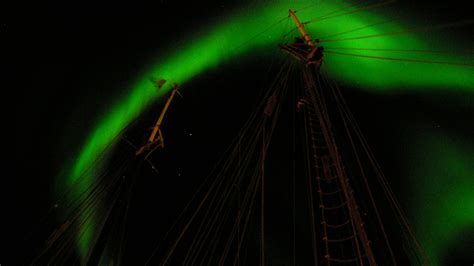 8 Day Small Ship Voyage With The Northern Lights Adventures Within Reach