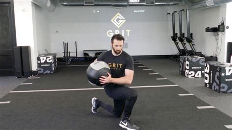 Med Ball Lunge With Rotation Youtube