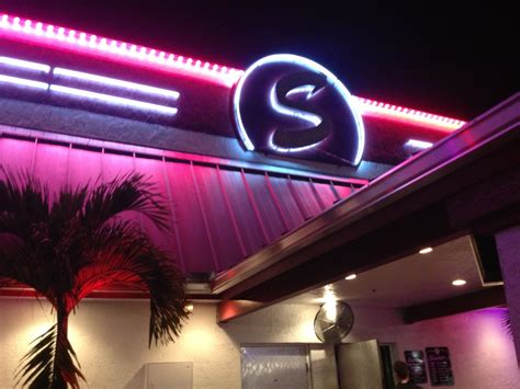 Scarletts Cabaret Miami Strip Club 2920 Sw 30th Ave Hallandale Fl