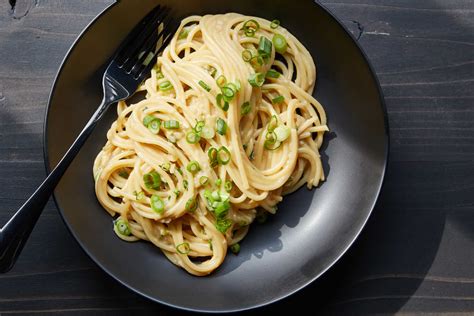 San Francisco Style Vietnamese American Garlic Noodles Recipe Nyt Cooking