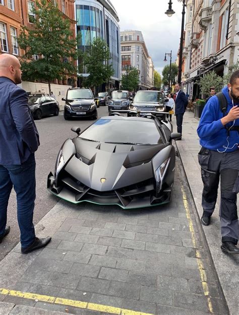 Lamborghini Veneno Roadster Spotted Today In London One Of Only 9 Ever