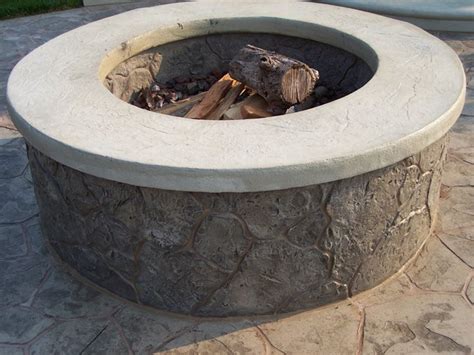 Fire pit and fire ring information about building and designing an outdoor firepit including fire pit construction ideas, fire pit location, design plans tom ralston concrete in santa cruz, ca. Photo Gallery - Outdoor Fire Pits - Crescent, PA - The Concrete Network