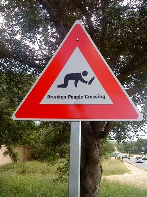 20 Unintentionally Funny Road Signs Pic