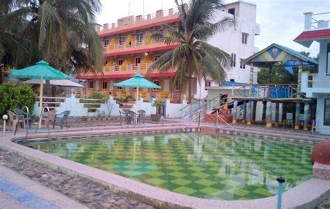 Palm Coast Beach Resort Chirala Guest House Price Address And Reviews