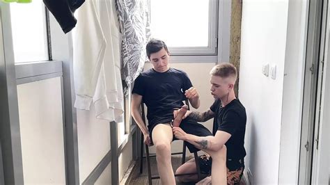 Machte Einen Saftigen Blowjob Twink Cumshot Auf Gesicht Xhamster