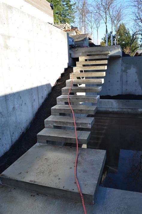 Download 30 Exterior Concrete Stair Design