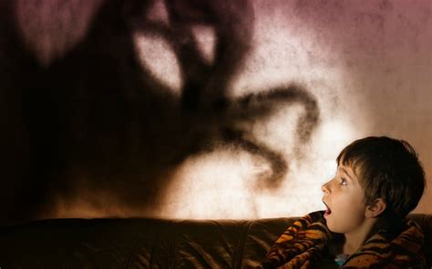 The 10 Second Trick To Help Your Toddler Afraid Of The Dark