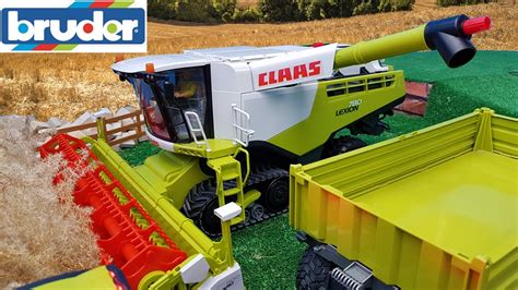 Bruder Toys Combine Harvester Claas Lexion At Work Youtube