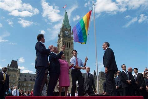 lgbt canadians purged from military and public service await overdue apology huffpost politics