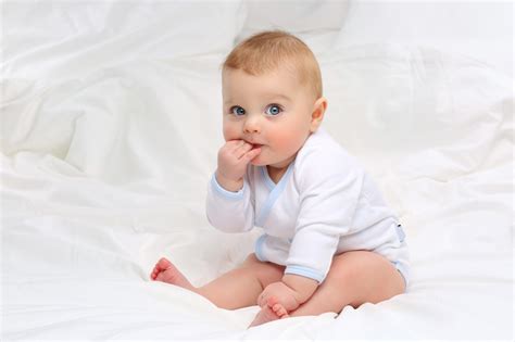 Your Baby Months 4 To 6 Kiddies Kingdom Blog