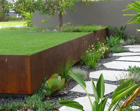 Rust Retaining Wall Modern Landscaping Landscape Design Garden Design