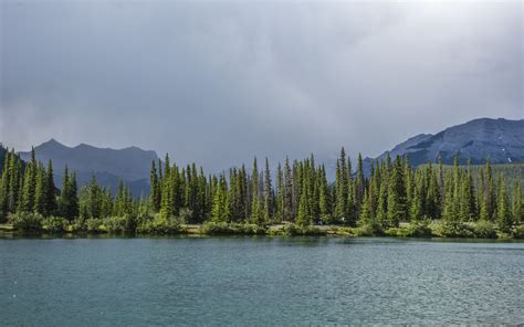 Download Wallpaper 3840x2400 Spruce Trees Mountains Lake Sky 4k