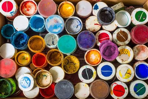 Pictures of paint in its various manifestations as well as. Best Traditional Paint Colors For 2019 - The Frisky