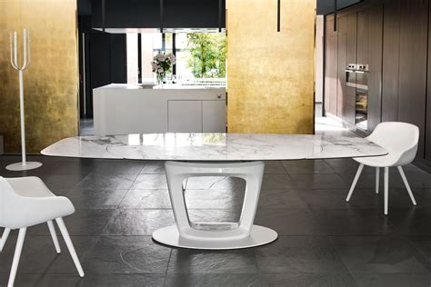 Pininfarina's approach to domestic design is truly distinctive. Calligaris orbital Pininfarina-Design Extendable Table Large | Seats 6-8 | Ceramic Top Semi ...