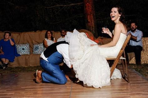 Groom Under Brides Dress To Remove Garter Mexico