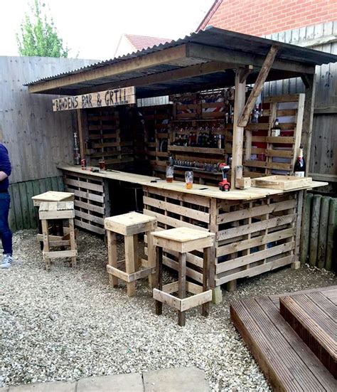 What can you make out of wood pallets? bar complet en palette - Creation Palette