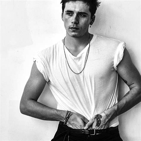 Pin By Hana On Guys With Images Brooklyn Beckham Brooklyn Style