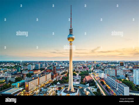 Berlin Hi Res Stock Photography And Images Alamy