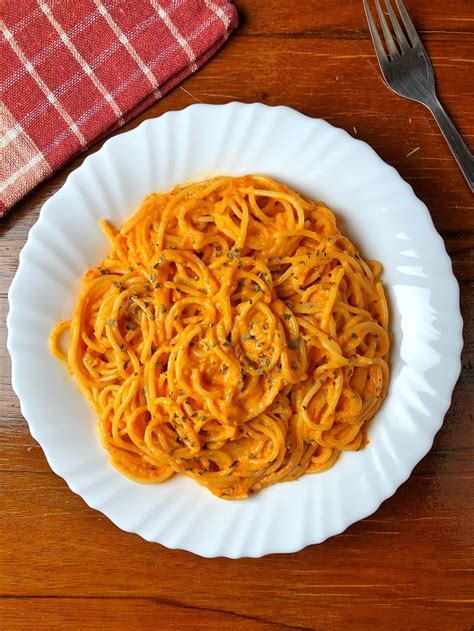 Easy Red Sauce Pasta Recipe Made With Bell Peppers Tempting Treat