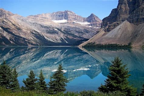 Bow Lake Canadien Rockys Landscape Summer Water Nature Scenic
