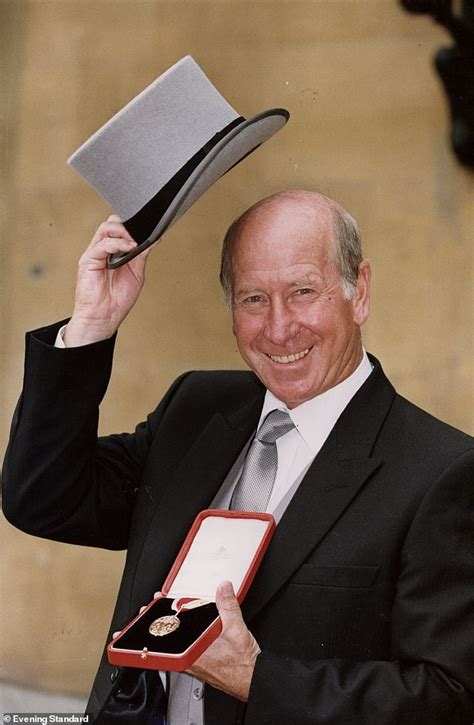 Sir Bobby Charlton Dies Aged 86 England And Manchester United Legend