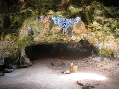 Huliba Cave Arubiana