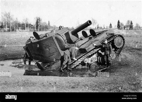 Russischen Panzer In Der Ukraine Frühjahr 1943 Zerstört Stockfotografie