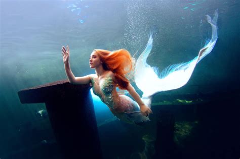 Lexie Mermaid Sirène Professionnelle French Mermaid Performer
