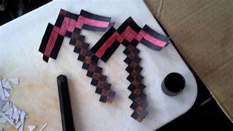 Minecraft crafts paper crafts papercraft minecraft. Minecraft tutorial Spitzhacke selber basteln 2-5 Umi ...