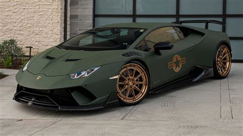 Lamborghini used no magic in creating the performante, just a practical and reliable methodology of adding power, removing weight, and improving aerodynamics versus the regular huracán. Ecco a voi una meravigliosa Lamborghini Huracan ...