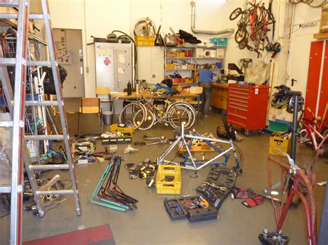 216.25k 65% alter knacker bumst deutsches teen in der werkstatt 10:13 hd. Crazy Bikes: Inventur in der Werkstatt | Straßenpiraten e.V.