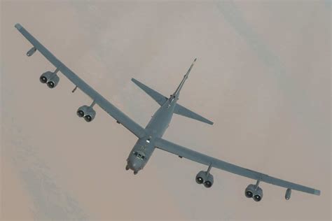 Pics 2 Us B 52 Bombers Fly Over Middle East To Deter Iran After Rocket